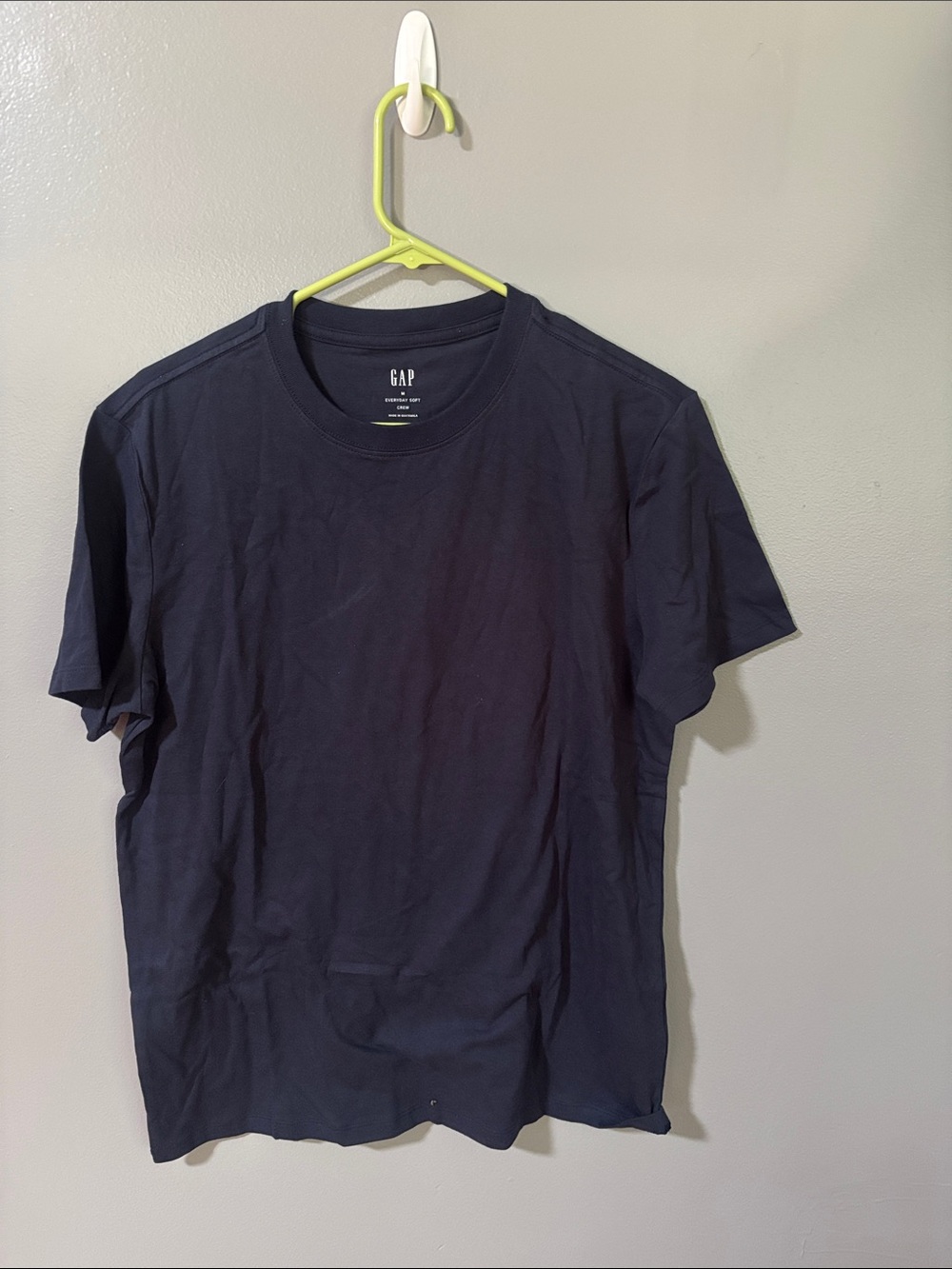 Gap men’s medium NWT Tshirt